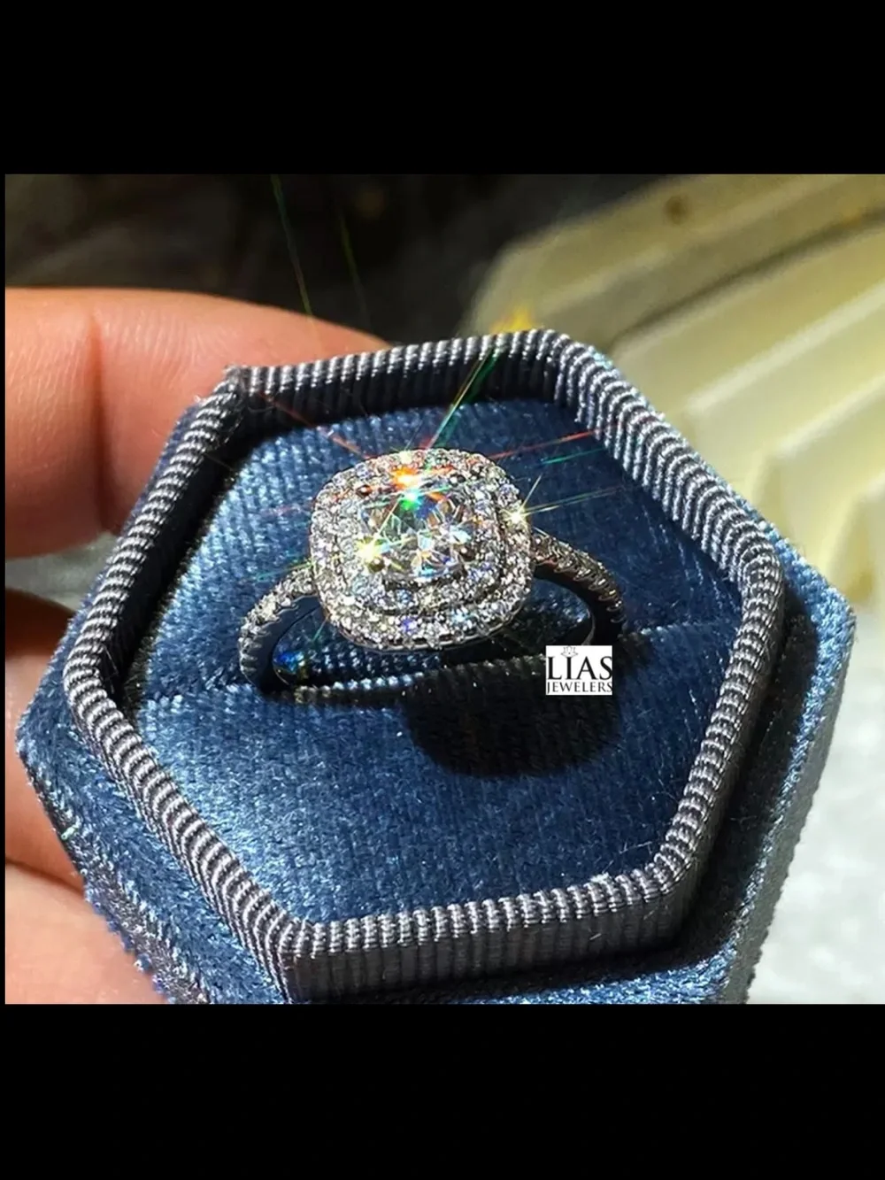 New 18k white gold engagement ring